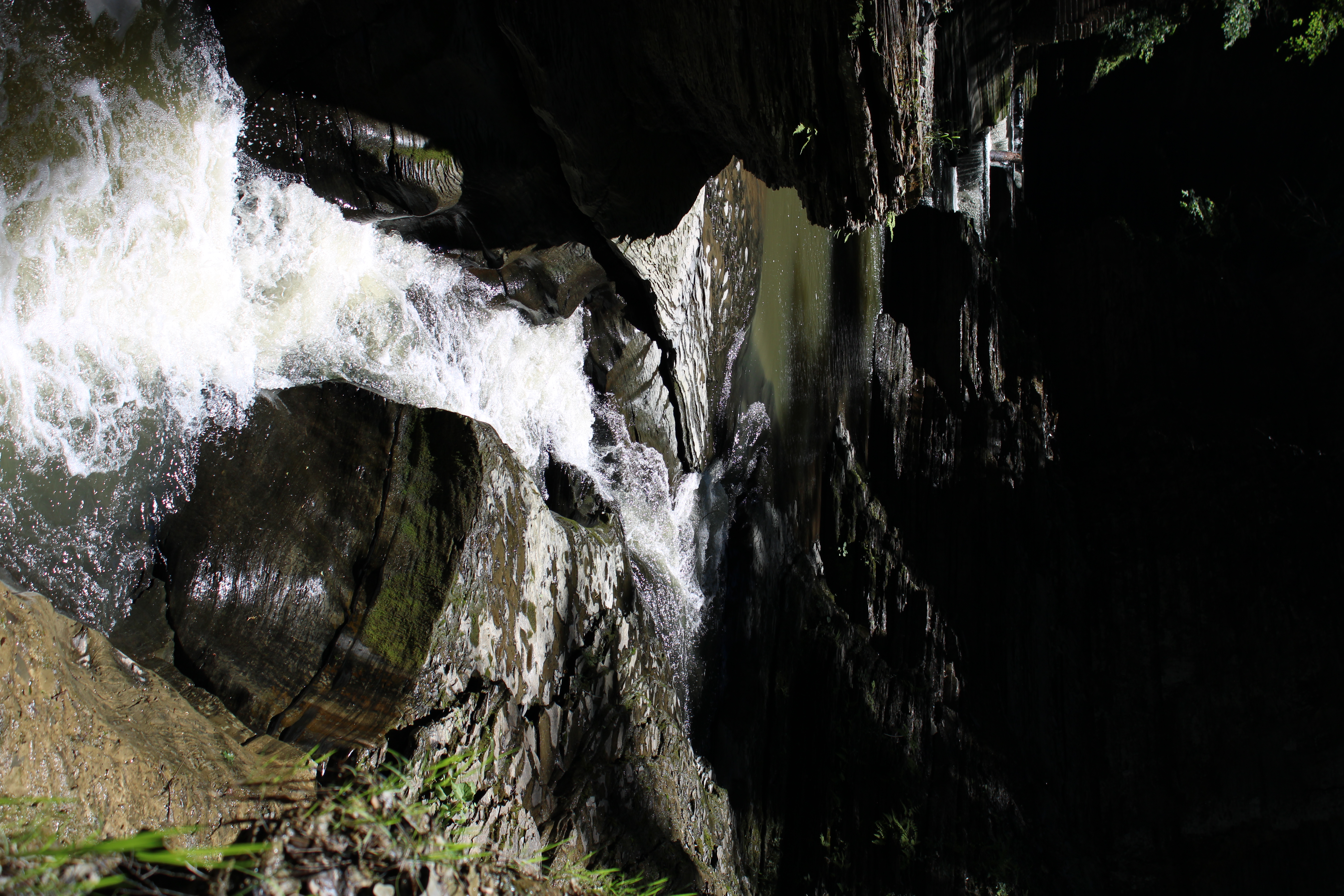 Fast-moving water in the Watkins Glen gorge photographed at 1/500 second